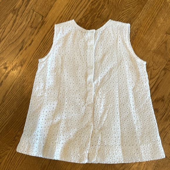 Girls size 7 fully lined, button down back sleeveless shirt - Picture 4 of 5